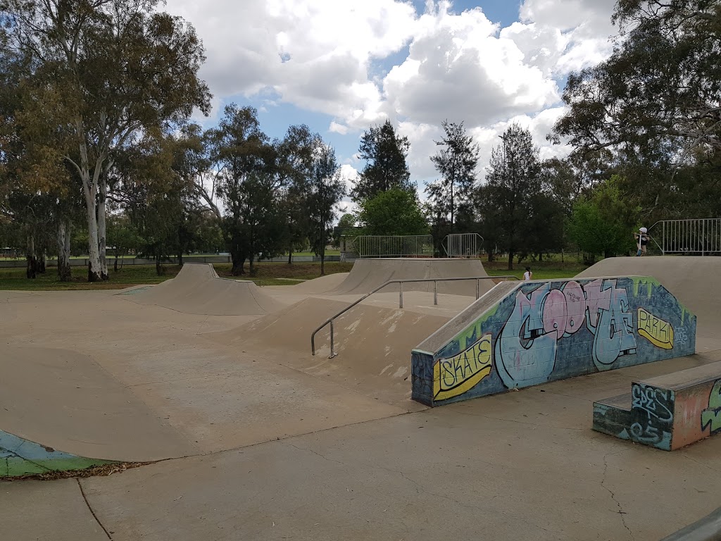 Cootamundra Skate Park | gym | Bourke St, Cootamundra NSW 2590, Australia | 1800997556 OR +61 1800 997 556