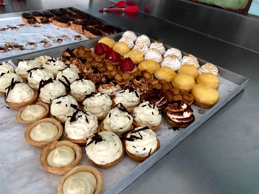 The French Patisserie | bakery | 17 Thornton Ave, Mayfield West NSW 2304, Australia | 0249673446 OR +61 2 4967 3446