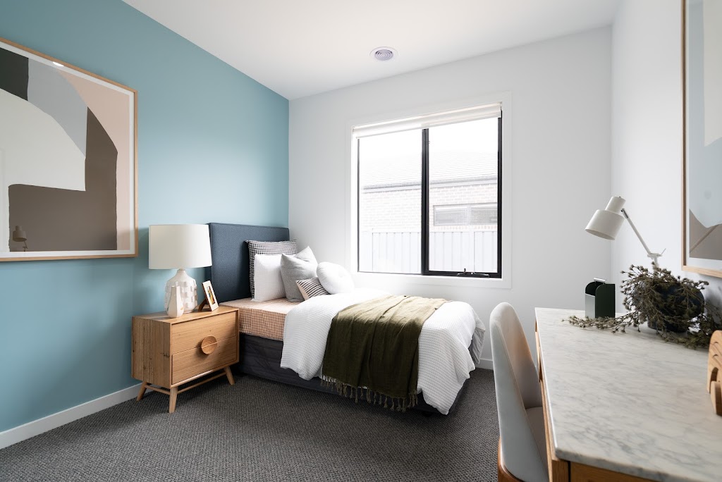 Aston Homes - Exford Waters Display Home Centre | 13 Riversdale Bvd, Weir Views VIC 3338, Australia | Phone: 0417 990 999