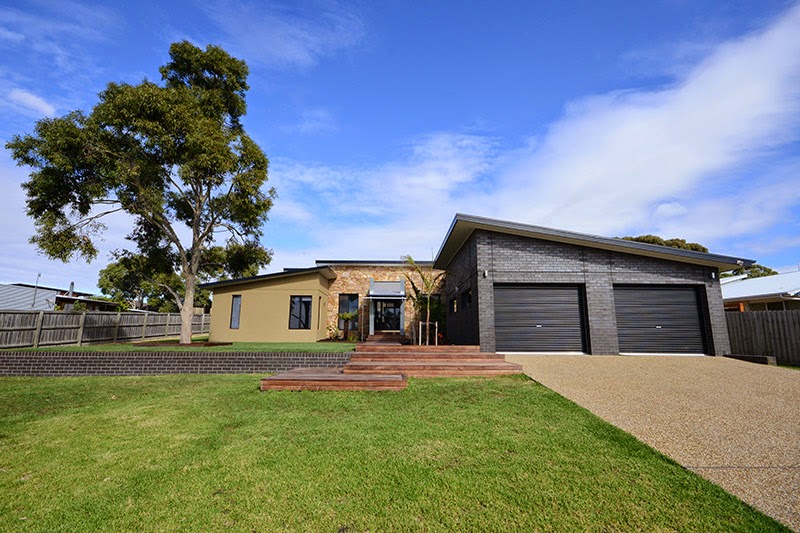 Garry Neilson Builder | 5 Meridian Way, Newlands Arm VIC 3875, Australia | Phone: 0428 516 442