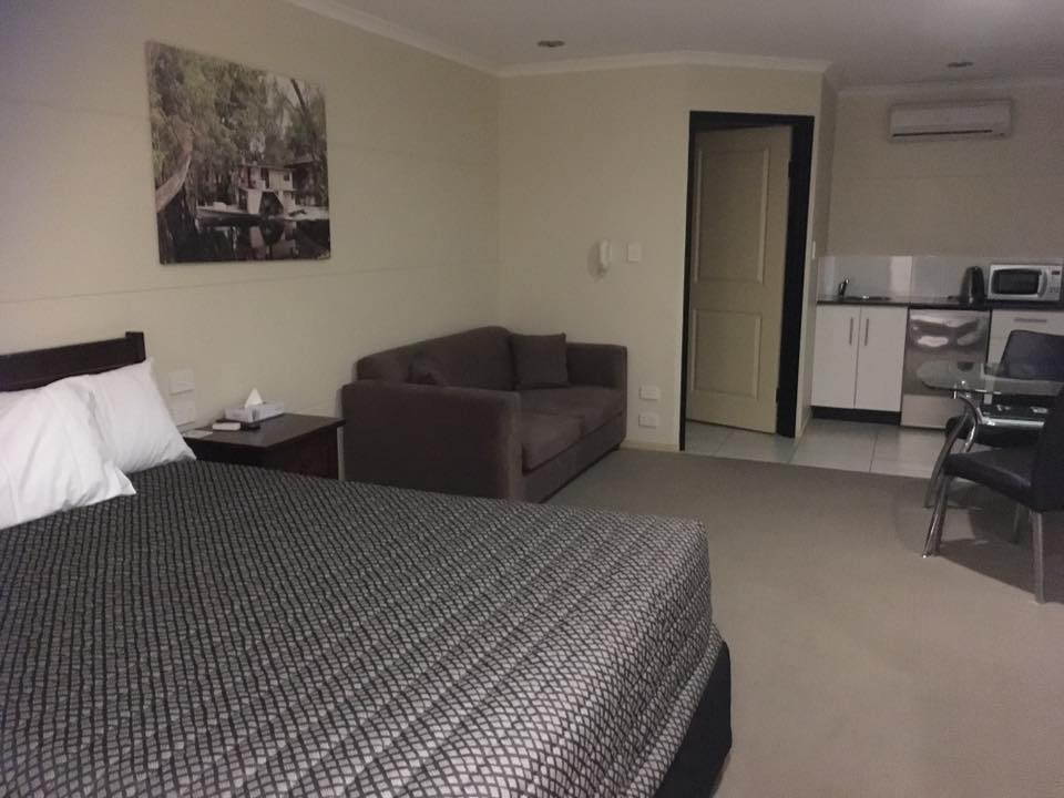 Balranald Club Motel | lodging | 112 Market St, Balranald NSW 2715, Australia | 0350200444 OR +61 3 5020 0444