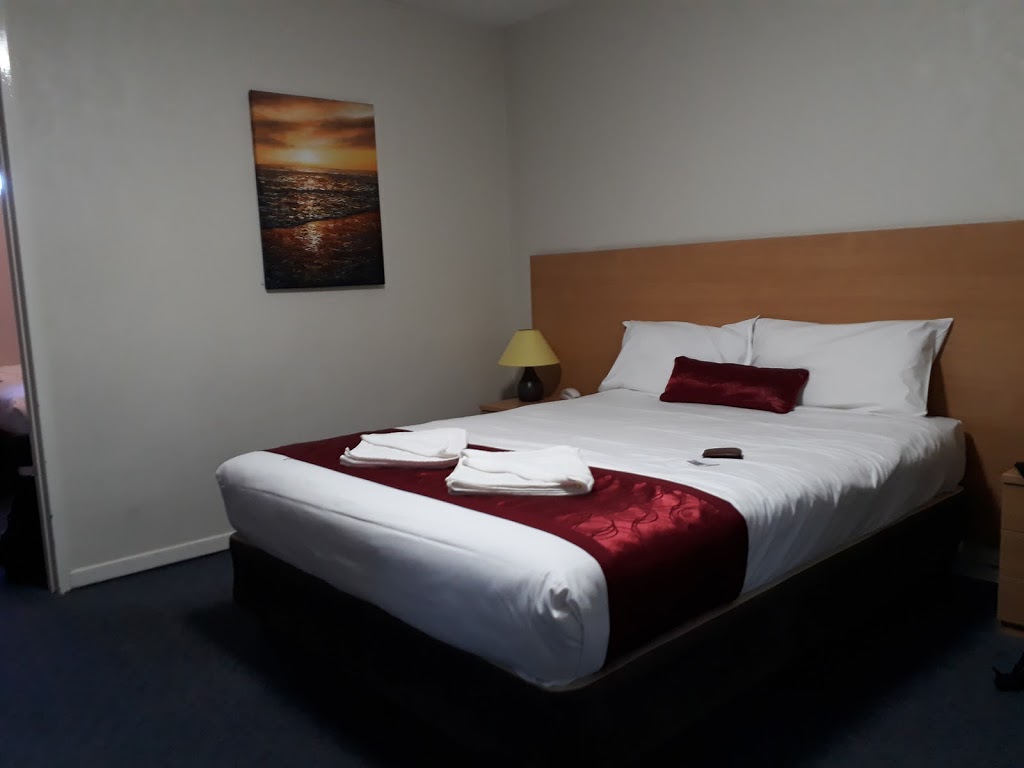 Parkdale Motor Inn | lodging | 202-208 Nepean Hwy, Parkdale VIC 3195, Australia | 0395844222 OR +61 3 9584 4222