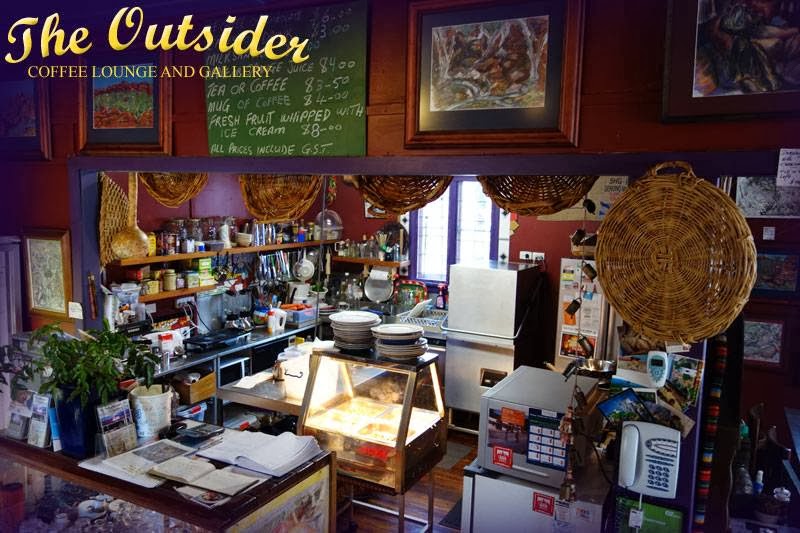 The Outsider Gallery | art gallery | 86 Foxlow St, Captains Flat NSW 2623, Australia | 0262366160 OR +61 2 6236 6160