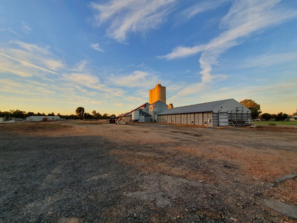 Yarrawonga Railway Station | Lott St, Yarrawonga VIC 3730, Australia | Phone: 0428 431 124