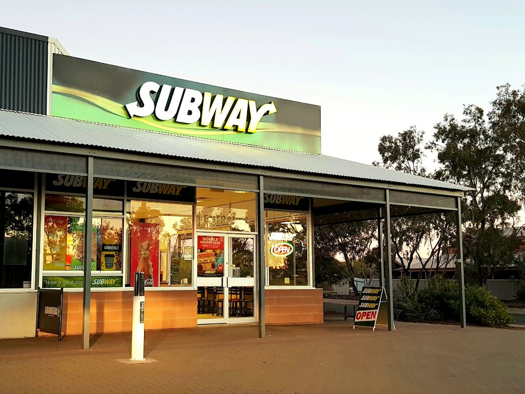 Photo by Sounder AU. Subway | restaurant | Cnr Richardson & Norman Place Shop 27 Roxby Central Shopping Centre, Roxby Downs SA 5725, Australia | 0884194693 OR +61 8 8419 4693