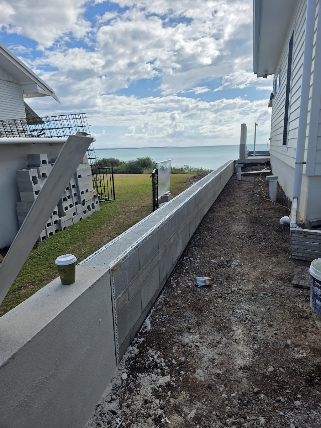 Solid Rendering | Neptune Ave, Lammermoor QLD 4703, Australia | Phone: 0402 721 845