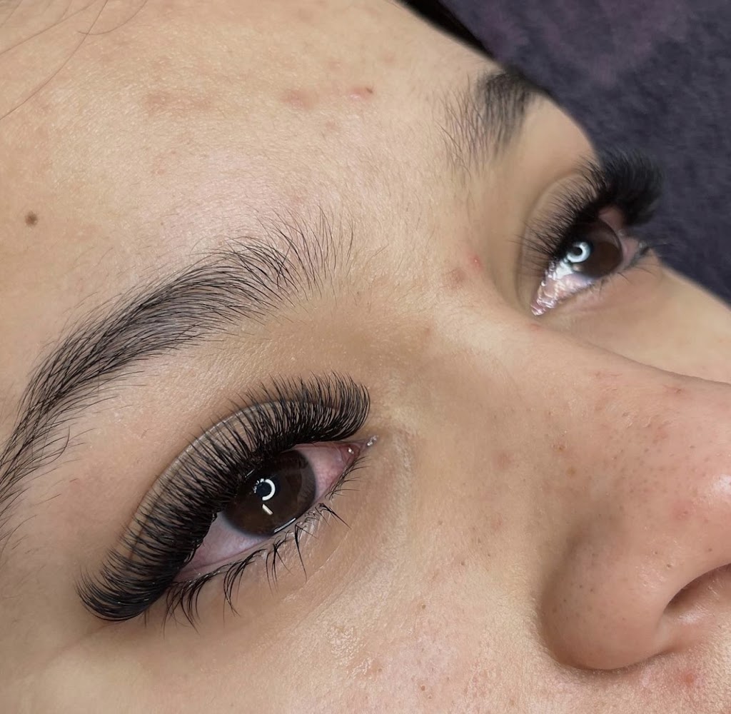 Lashed by Charli | 1 Ibis Ct, Caboolture QLD 4510, Australia | Phone: 0433 767 016