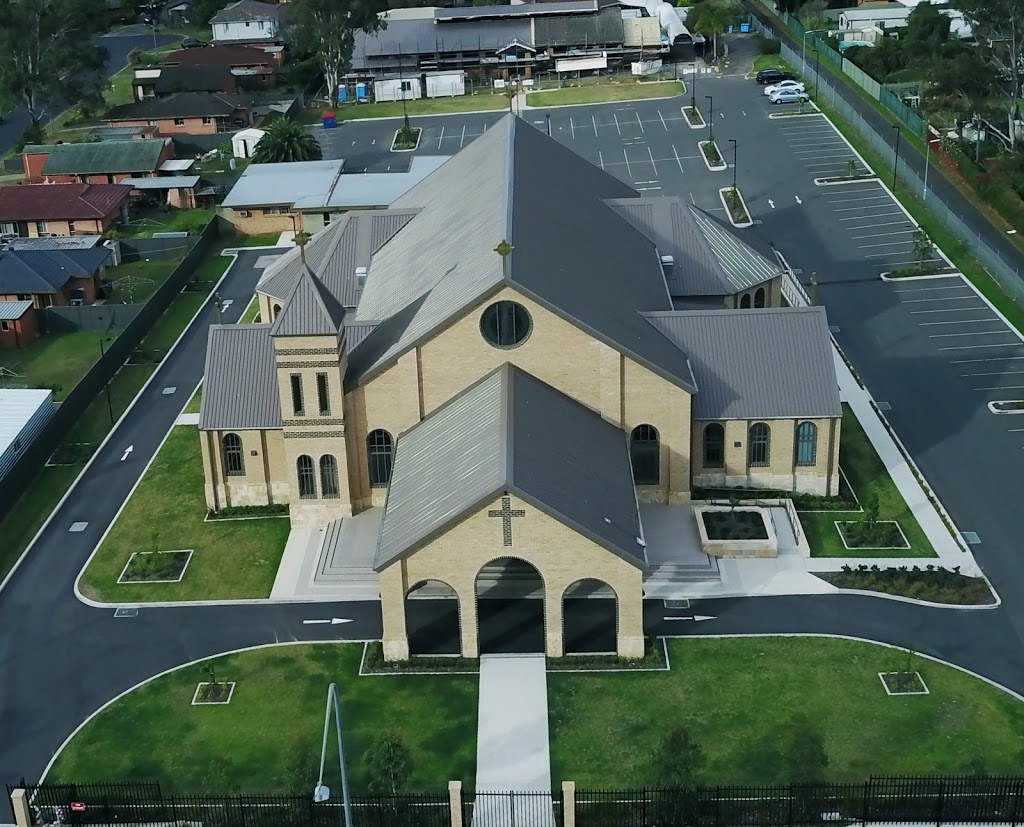 Holy Family Catholic Church | church | 136 Oxford Rd, Ingleburn NSW 2565, Australia | 0296052785 OR +61 2 9605 2785
