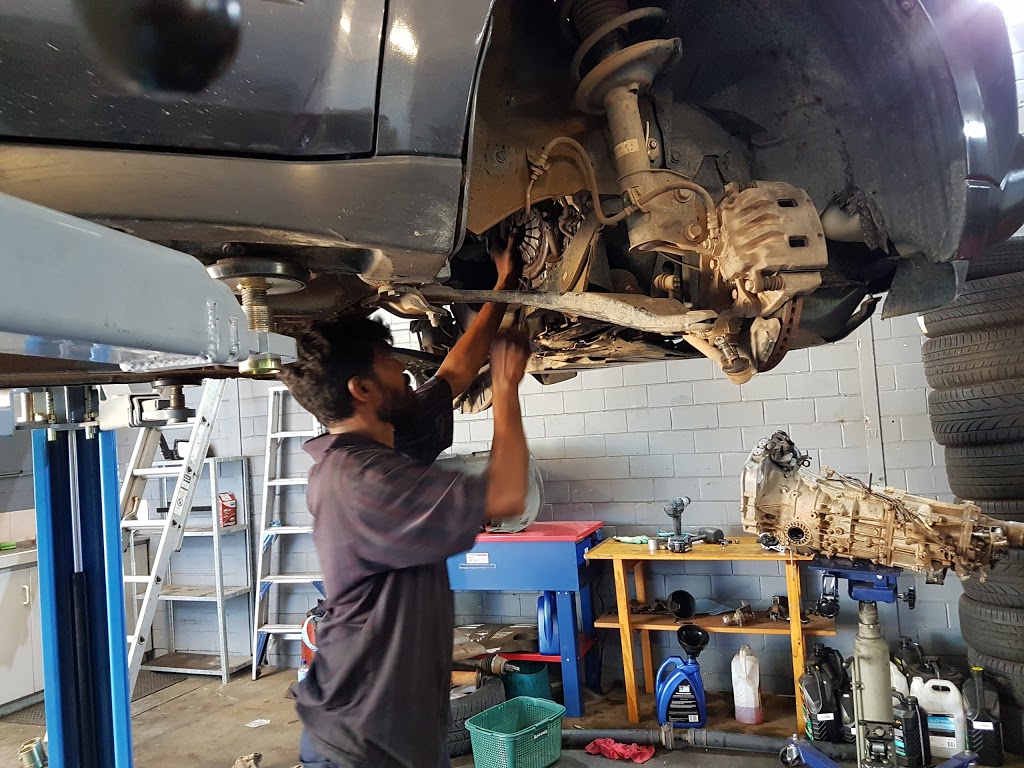 Kenwick Auto Repairs | car repair | 13/1731 Albany Hwy, Kenwick WA 6107, Australia | 0861530789 OR +61 8 6153 0789
