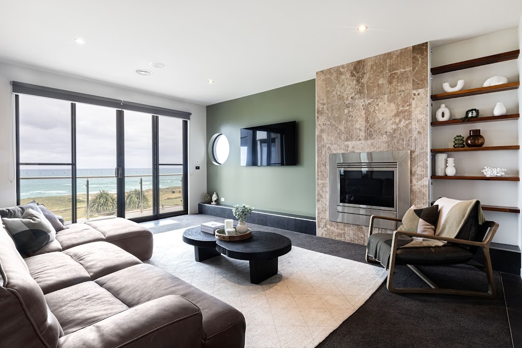 House by the Sea | 328 Hopkins Pnt Rd, Warrnambool VIC 3280, Australia | Phone: 0429 180 667