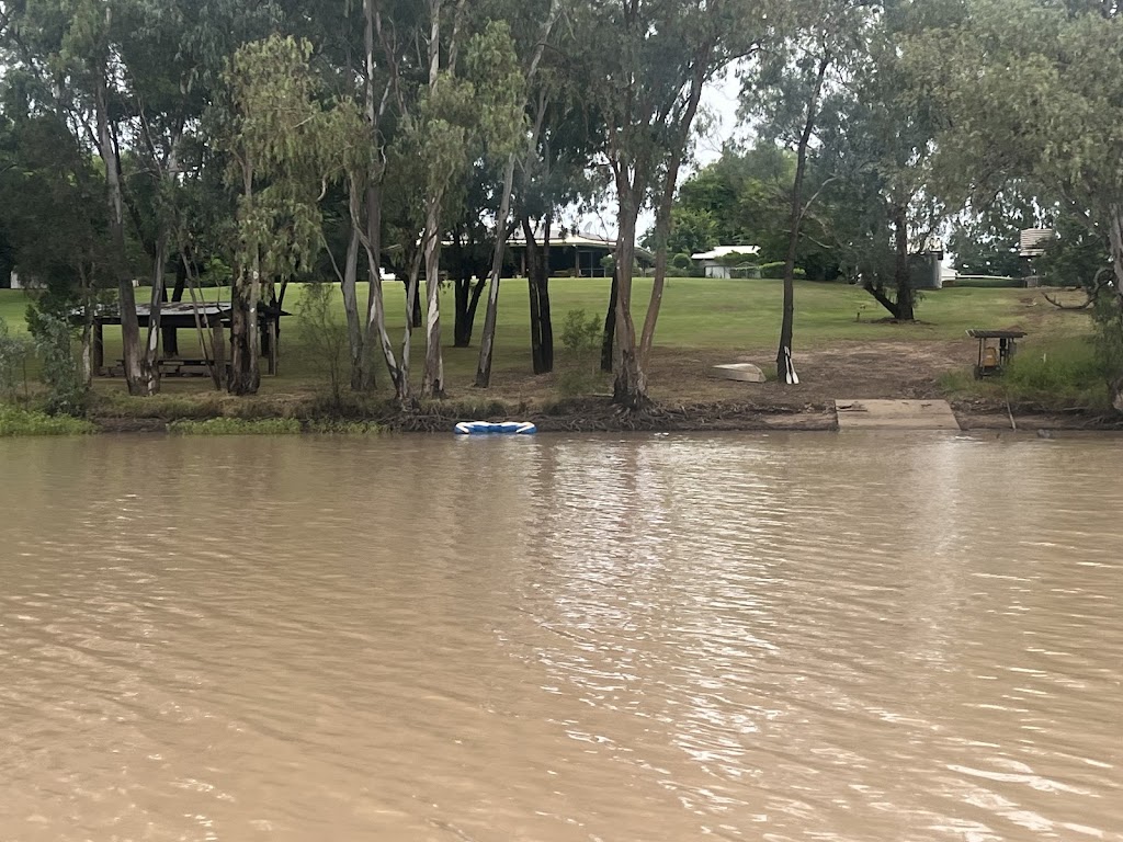 Sandytown River Cruises (SRC) | Boat ramp, 152-154 St Georges Terrace, St George QLD 4487, Australia | Phone: 0400 219 379