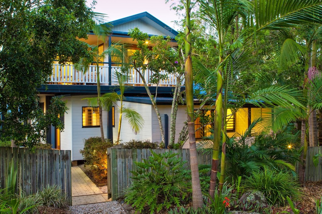 Cavvanbah Beach House | 28 Cavvanbah St, Byron Bay NSW 2481, Australia | Phone: (02) 6685 6625