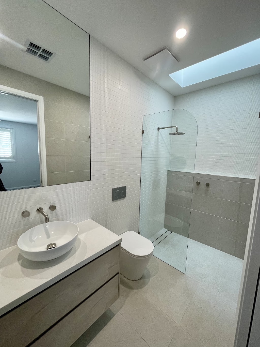 Creative Bathroom Solutions | 293 Main St, Bacchus Marsh VIC 3340, Australia | Phone: 0403 015 091