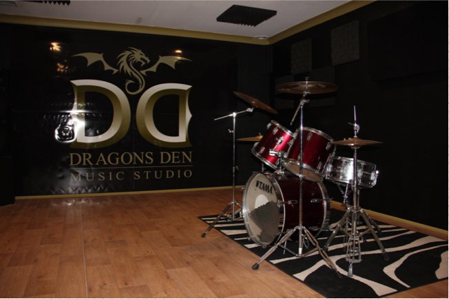 Dragons Den Music Studio | electronics store | 11/14-18 Preston St, Jamisontown NSW 2750, Australia | 0247225055 OR +61 2 4722 5055