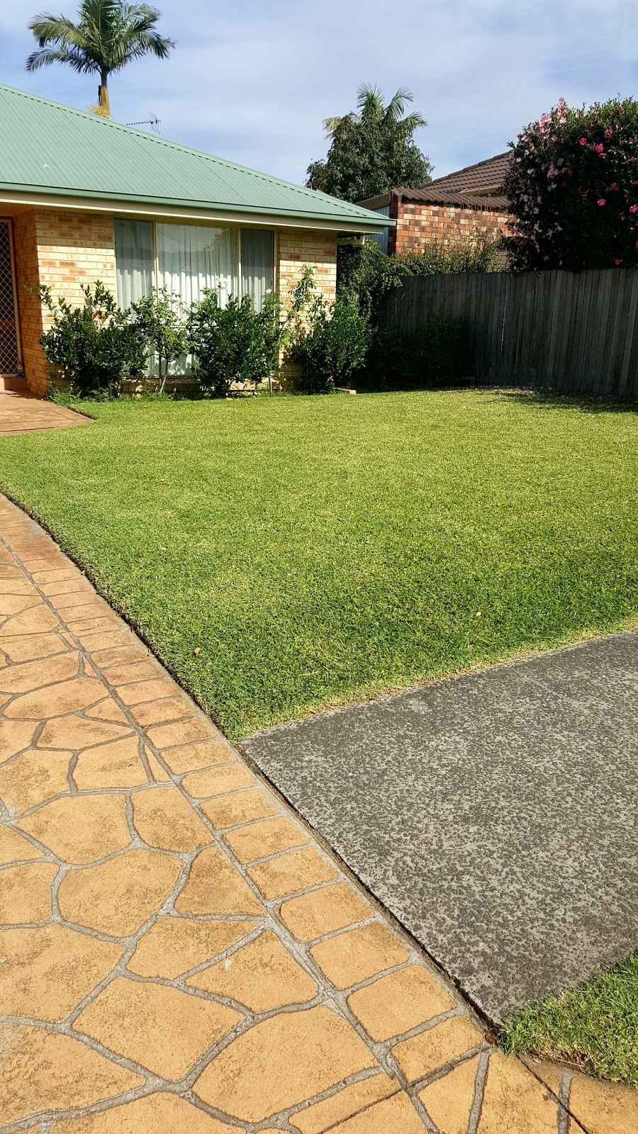 Advanced Mowing & Maintenance | laundry | 8 Connaghan Ave, East Corrimal NSW 2518, Australia | 0458366944 OR +61 458 366 944
