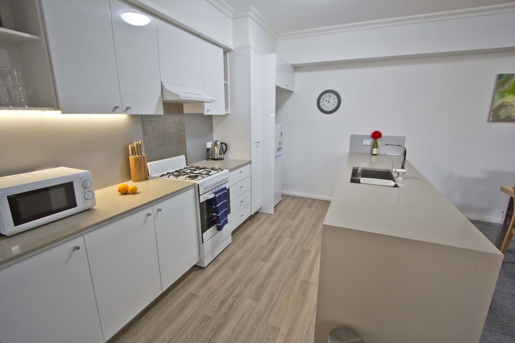 Morisset Serviced Apartments | 20 Yambo St, Morisset NSW 2264, Australia | Phone: (02) 4001 0119