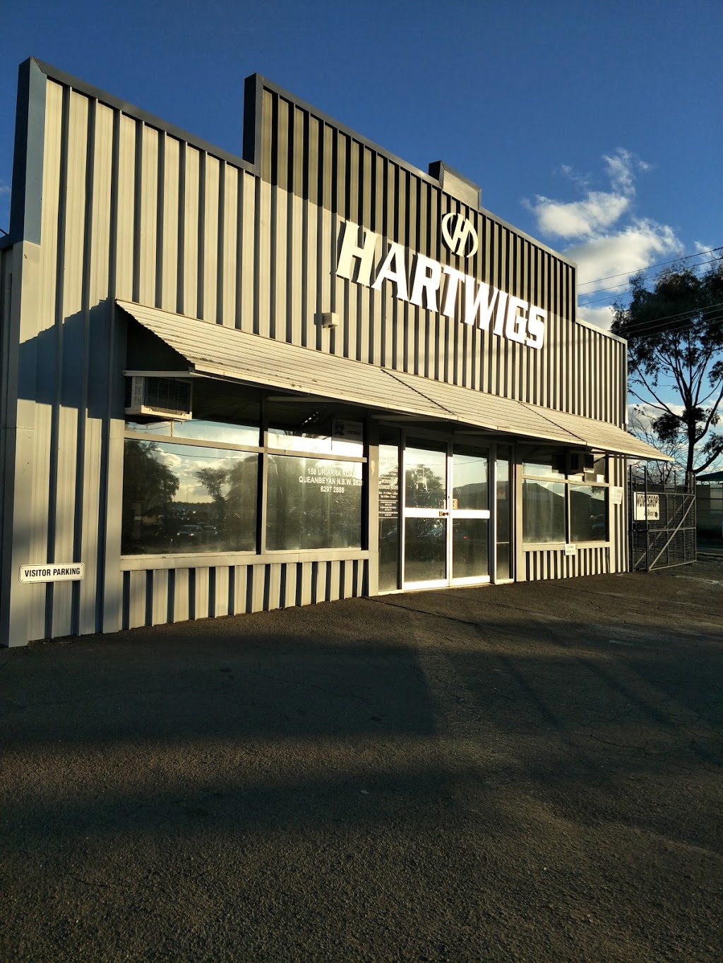 Hartwigs | 156 Uriarra Rd, Crestwood NSW 2620, Australia | Phone: (02) 6297 2888