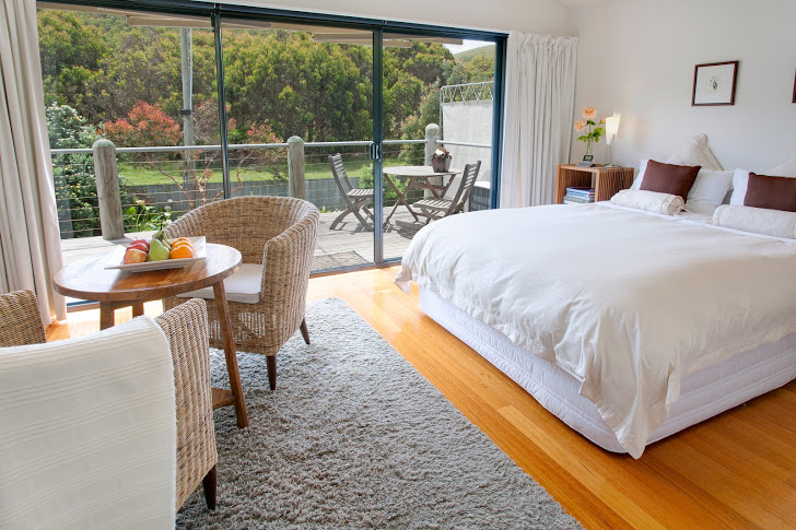 Stephanies at Onion Bay | lodging | 5084 Great Ocean Rd, Sugarloaf VIC 3221, Australia | 0352370284 OR +61 3 5237 0284