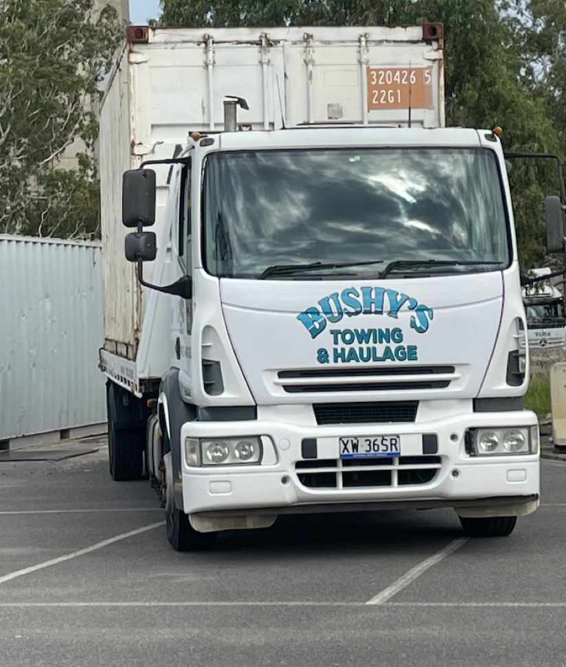 bushys towing & haulage | 7 Applewood Rise, Somerville VIC 3912, Australia | Phone: 0435 449 833