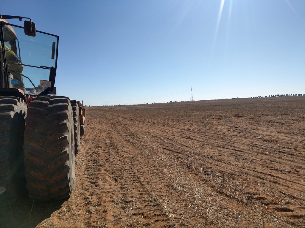 Wemen Solar Farm |  | Booth Rd, Liparoo VIC 3549, Australia | 1300816410 OR +61 1300 816 410