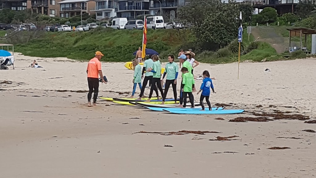 Pam Burridge Surf Schools | 45 Donlan Rd, Mollymook Beach NSW 2539, Australia | Phone: 0409 767 176