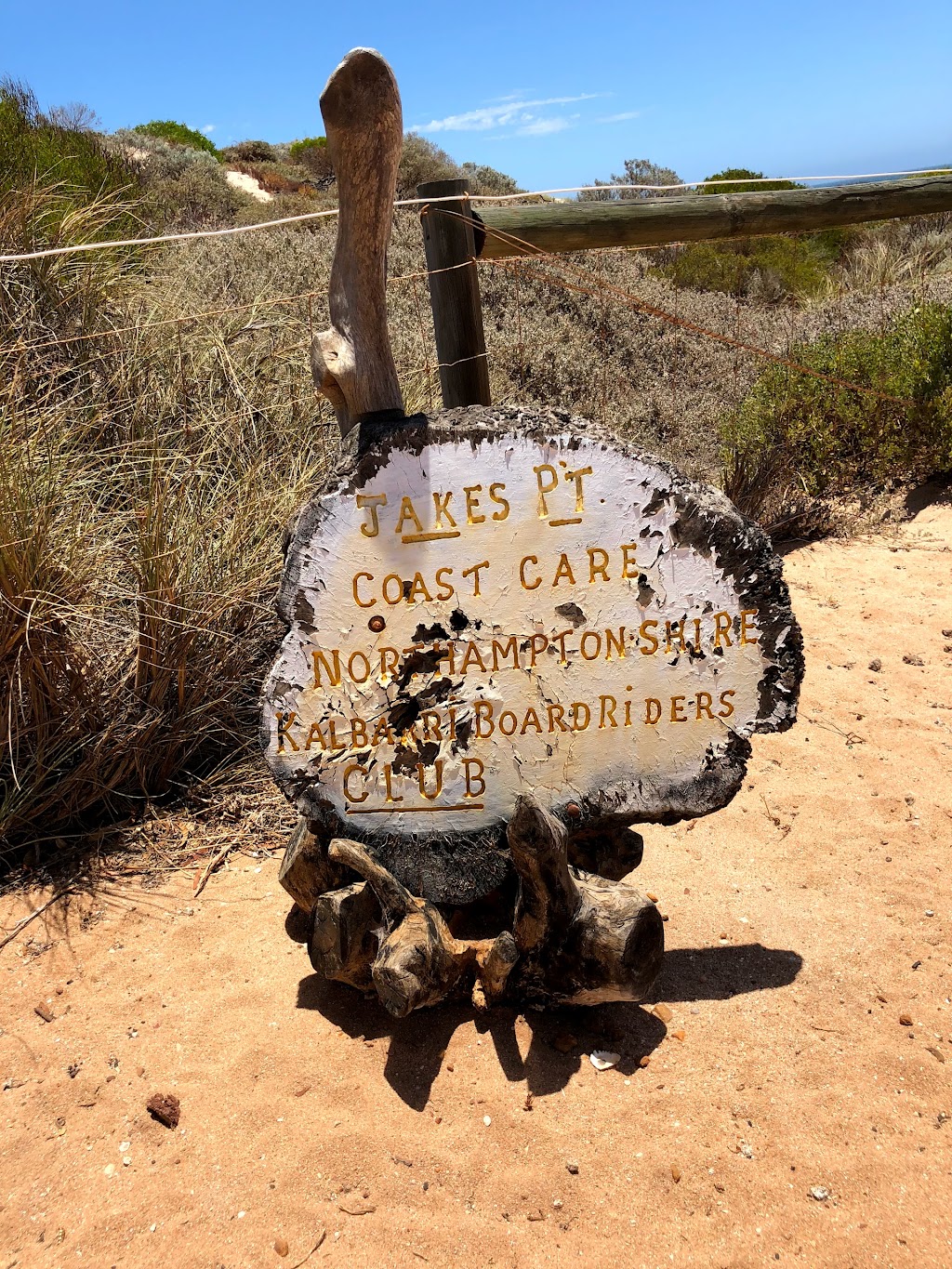 Jakes Point | tourist attraction | Jakes Point Rd, Kalbarri WA 6536, Australia | 0899371104 OR +61 8 9937 1104