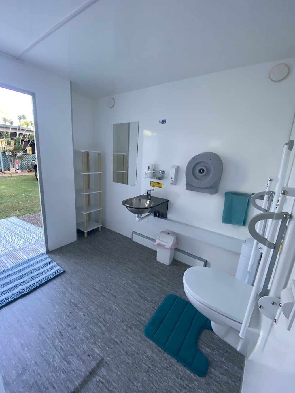 Neat As Ensuite Hire |  | 147 Fons Dr, Glendale QLD 4711, Australia | 0475722842 OR +61 475 722 842