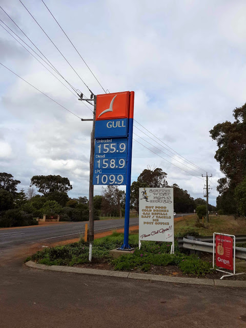 Witchcliffe Roadhouse | gas station | 10428 Bussell Hwy, Witchcliffe WA 6286, Australia | 0897576360 OR +61 8 9757 6360