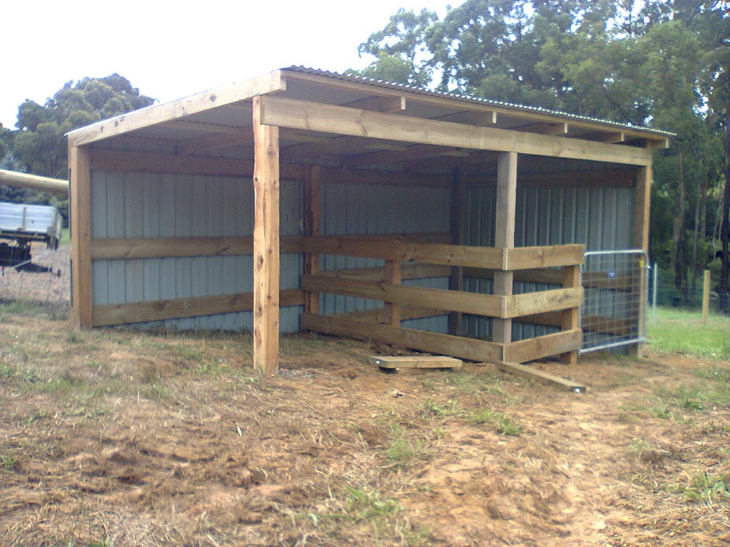 Country Line Fencing | 10 Morrison Rd, Pakenham VIC 3810, Australia | Phone: 0423 453 721