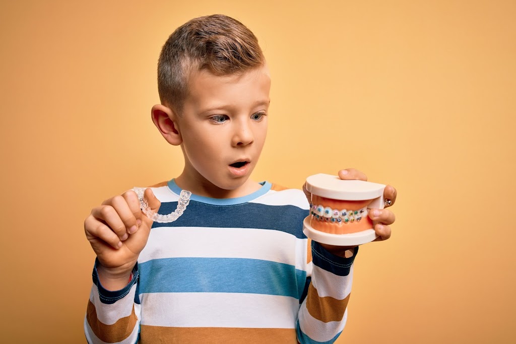 Dr Mac Orthodontist | 7/25 Caroline Chisholm Dr, Kyneton VIC 3444, Australia | Phone: (03) 5422 3988