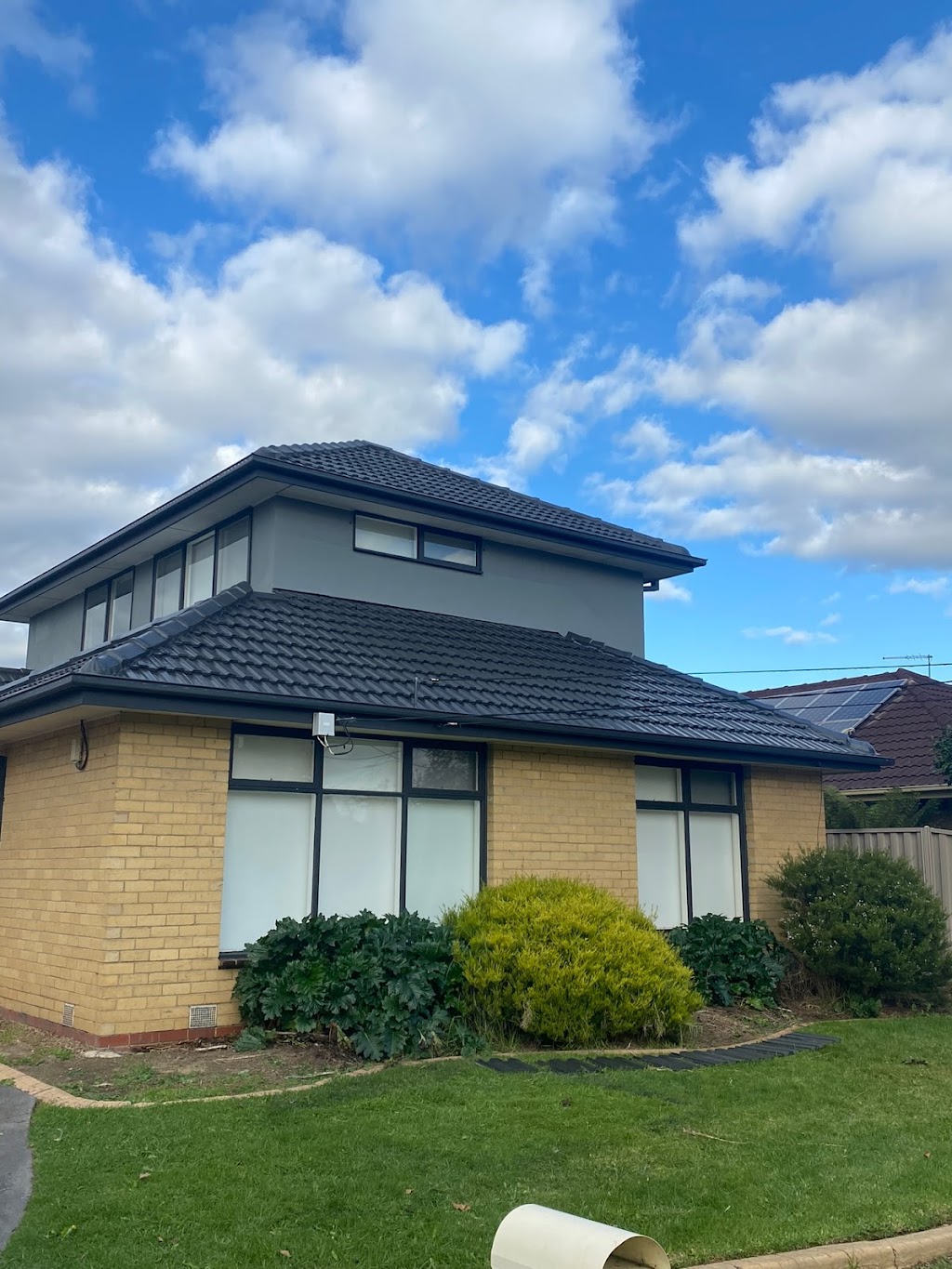 SAFE ROOF RESTORATION | 15 Haresta Ave, Dandenong VIC 3175, Australia | Phone: 0413 960 420