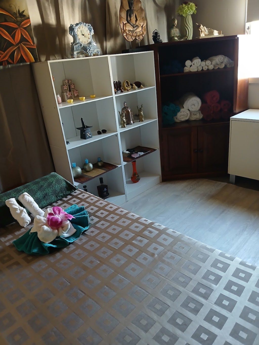 Unwind Moranbah Thai Massage | 1 McCool St, Moranbah QLD 4744, Australia | Phone: 0458 746 829