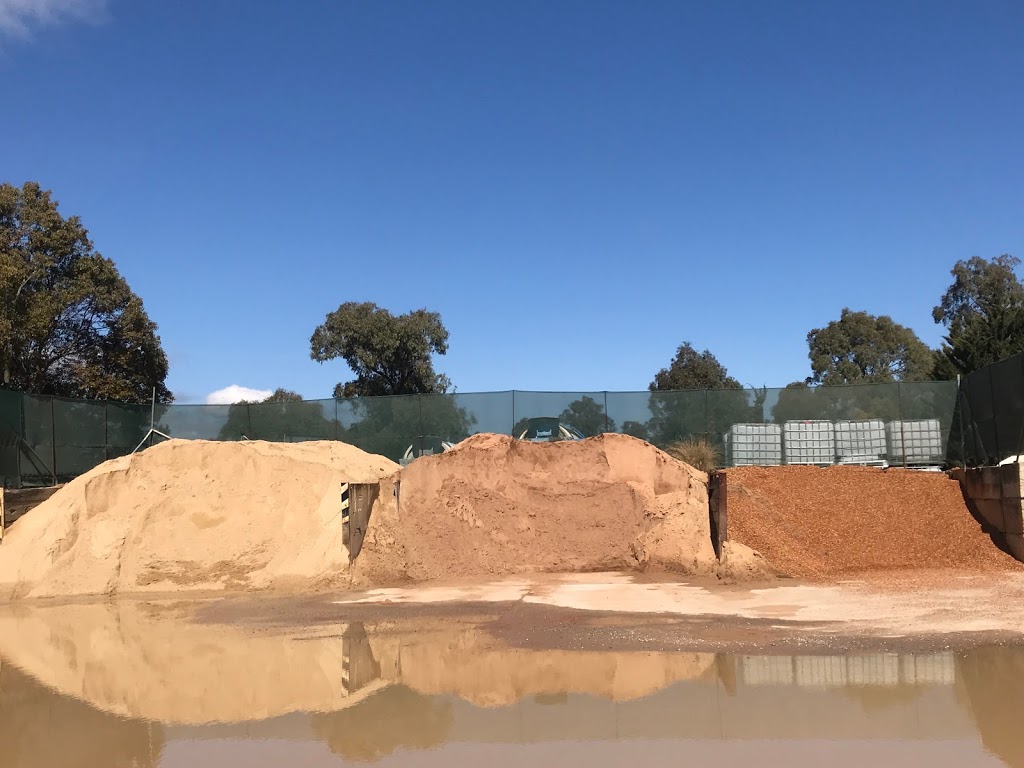 Walls Sand and Gravel Stanthorpe | 1 Texas Rd, Stanthorpe QLD 4380, Australia | Phone: (07) 4681 3138