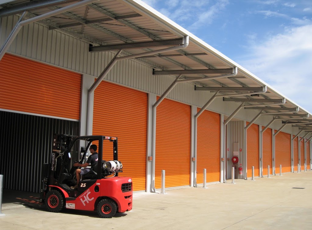 Universal Self Storage | storage | 32 Campbell St, Slade Point QLD 4740, Australia | 1300369880 OR +61 1300 369 880