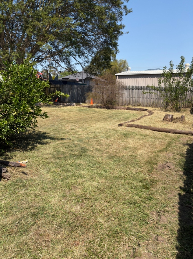 Clipz Gardening | Sprightly St, Ripley QLD 4306, Australia | Phone: 0448 210 917