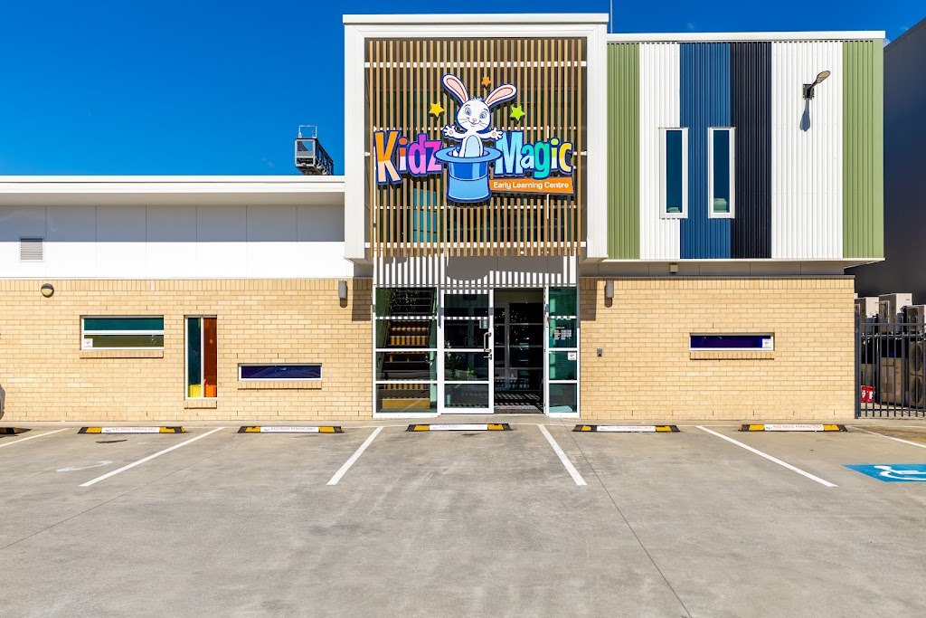 Kidz Magic - Meadowbrook | 15 University Dr, Meadowbrook QLD 4131, Australia | Phone: (07) 3523 7122