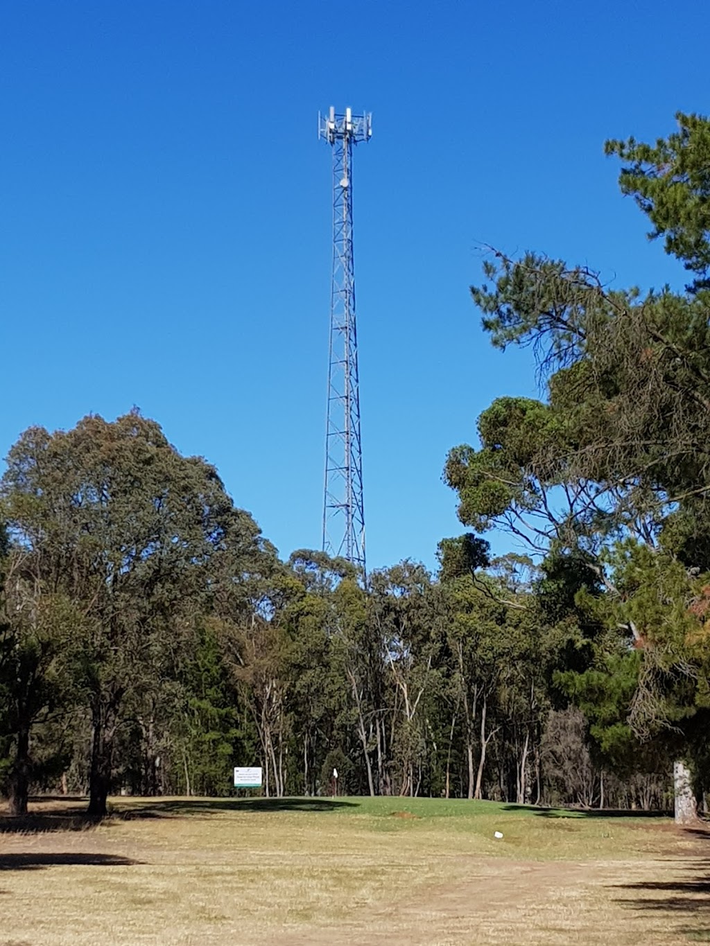 Castlemaine Golf Club | Pyrenees Highway, Castlemaine VIC 3450, Australia | Phone: (03) 5472 1682