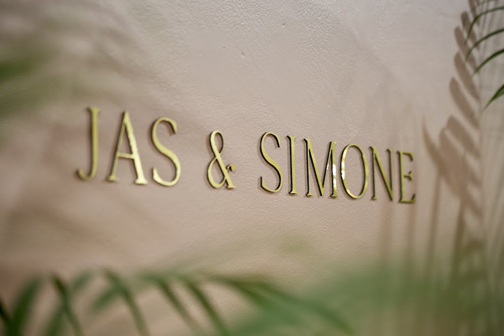 Jas & Simone | 3/381 The Entrance Rd, Long Jetty NSW 2261, Australia | Phone: 0420 616 354
