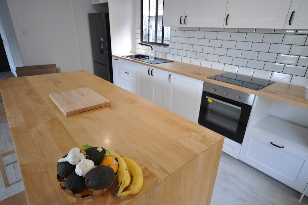 JT Benchtops | Smiths Rd end of, alongside Smith and Gray Furniture Makers, Smiths Rd, Wights Mountain QLD 4520, Australia | Phone: (07) 3289 2079