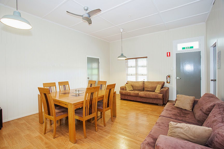 Mycow Accommodation Greetham Street | lodging | 13 Greetham St, Sarina QLD 4737, Australia | 0749522806 OR +61 7 4952 2806