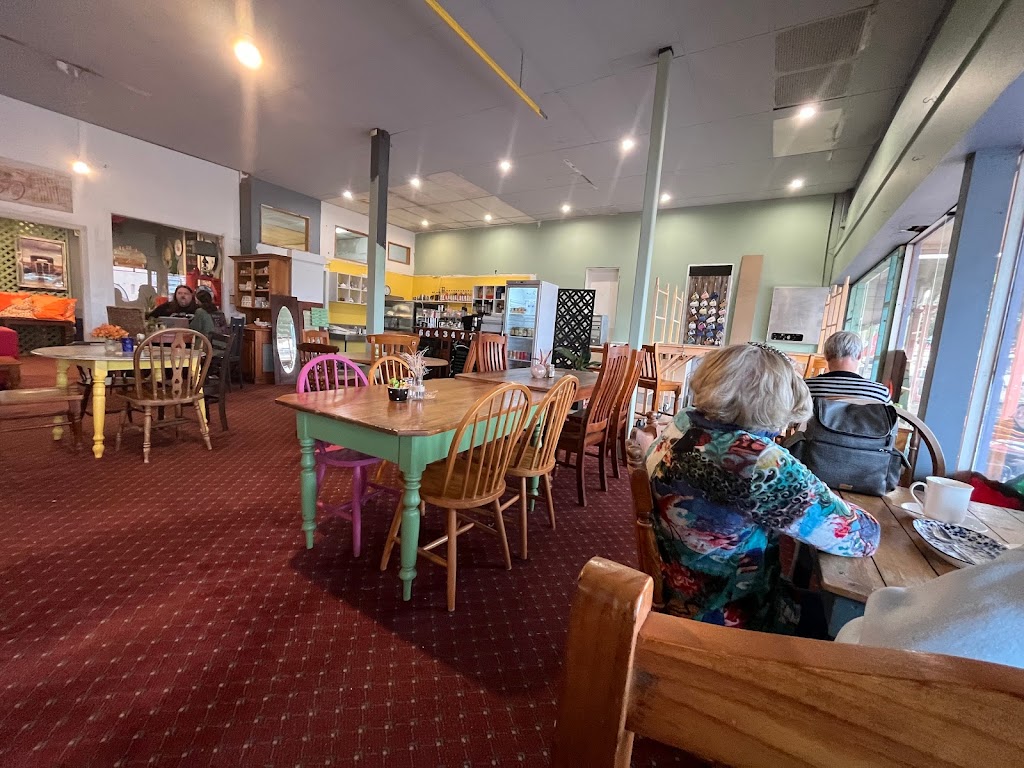 Emporium Cafe South Grafton | 31 Skinner St, South Grafton NSW 2460, Australia | Phone: (02) 6643 4776