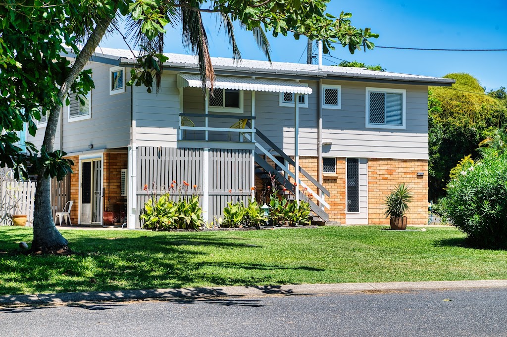 Absolute beach front Yeppoon | 1 Kean St, Yeppoon QLD 4703, Australia | Phone: 0467 604 839