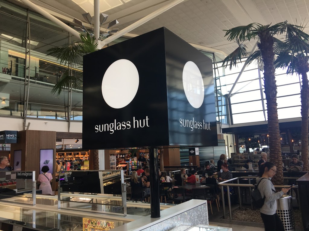 Sunglass Hut | store | BRISBANE INTL AIRPORT 32 Airport Dr Site 3P.09, Airside, Level 3, Brisbane Airport QLD 4007, Australia | 0738604437 OR +61 7 3860 4437