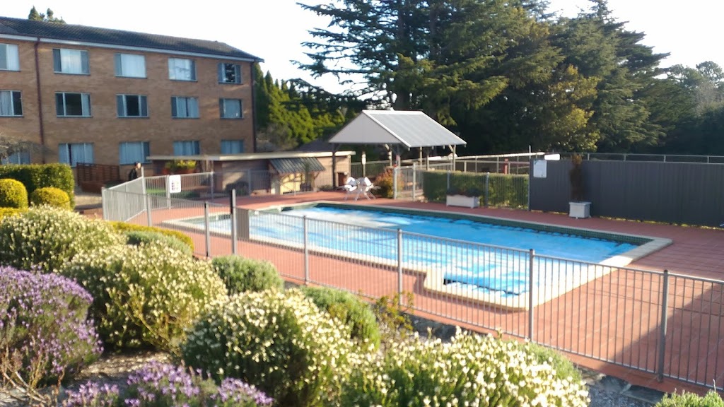 Hotel Management Institute |  | 5288 Great Western Hwy, Medlow Bath NSW 2780, Australia | 0247881066 OR +61 2 4788 1066