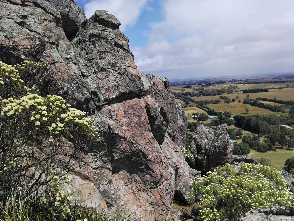 Hanging Rock Farm |  | 84 Anderson Rd, Newham VIC 3442, Australia | 0354270321 OR +61 3 5427 0321