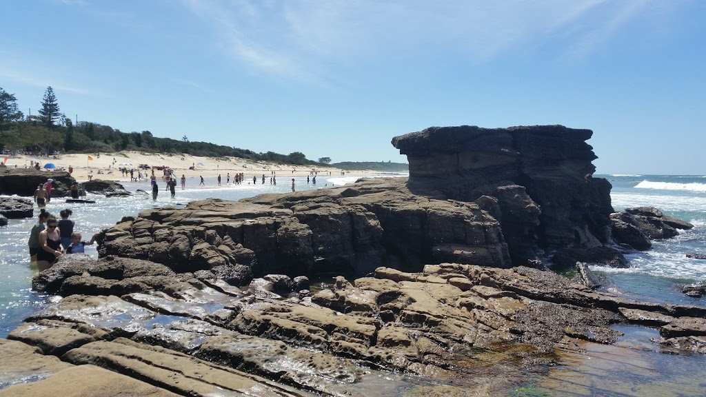 Two Pines Caves Beach | Unnamed Road, Caves Beach NSW 2281, Australia
