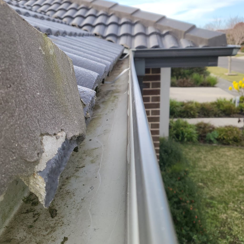 Gutterly clean | 24 McMahon Ave, Armstrong Creek VIC 3217, Australia | Phone: 0405 129 553