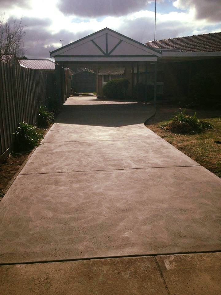 Albys Concreting & Bobcat Hire | 125 Matthews Rd, Lovely Banks VIC 3213, Australia | Phone: 0403 425 989