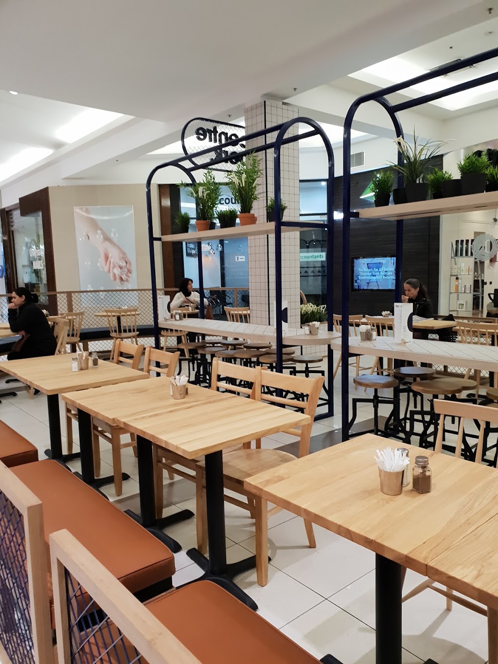 Centre Perk Cafe | cafe | Northland Shopping Centre, 2-50 Murray Rd, Preston VIC 3072, Australia