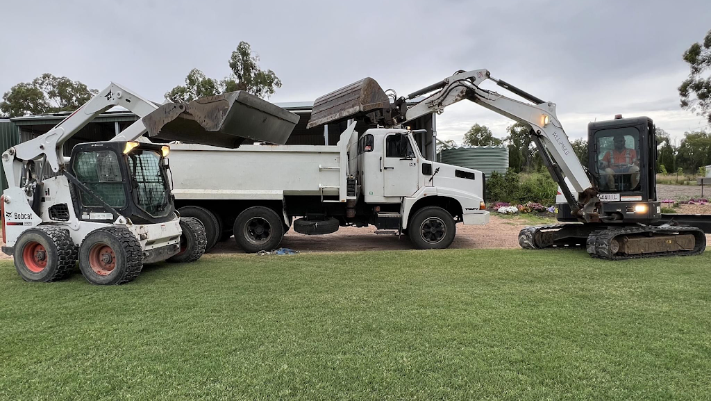Diggerman Dan PTY LTD Bobcat - Excavator - Truck | general contractor | 5 Malibu Dr, Goondiwindi QLD 4390, Australia | 0431815372 OR +61 431 815 372